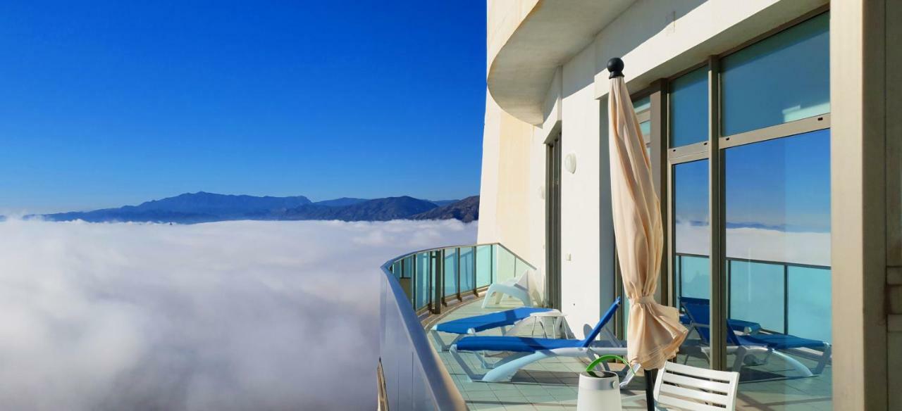 Deluxe Penthouse On The 42nd Floor With Amazing Sea Views Apartamento *